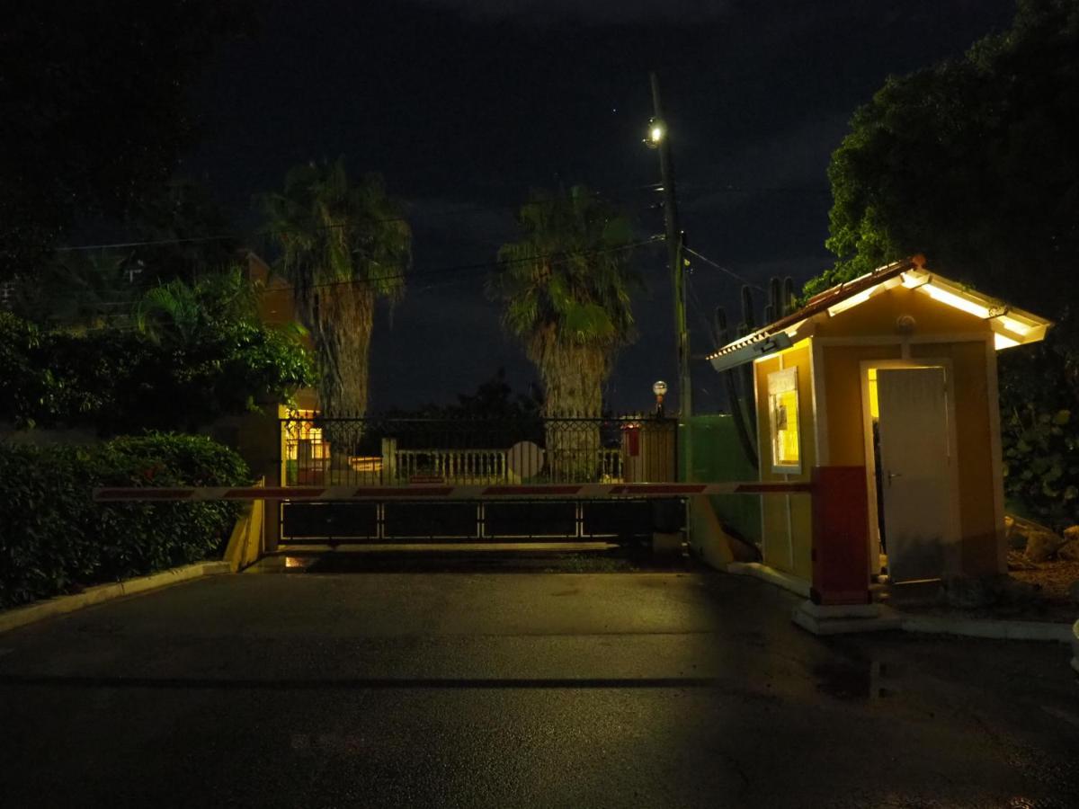 Kas Di Bami A-186 Op Seru Coral Resort - Ruim Appartement Met Groot Zwembad En Tropische Tuin Willemstad Luaran gambar